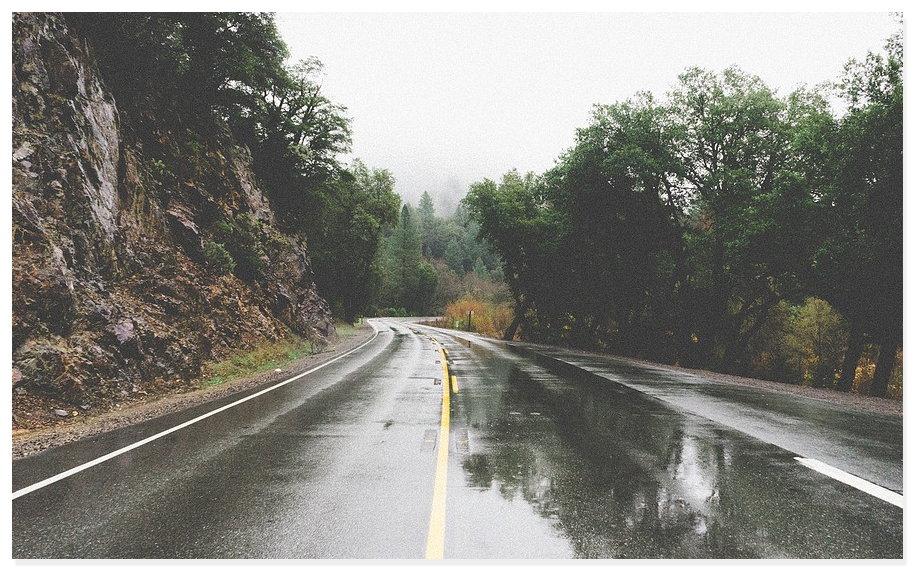 Regen Nasse Fahrbahn Aquaplaning